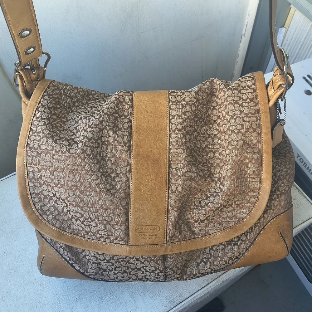 Coach 5796 Vtg Crossbody Messenger Travel Bag Jacquard Leather Large Camel Brown